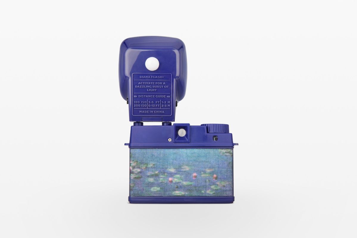 Lomography Lomourette Half-frame Water Lilies Edition Reloadable Camera
